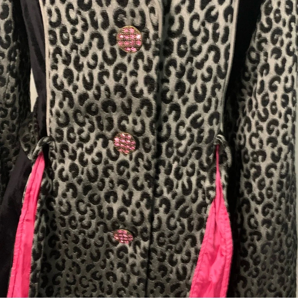 3 Sisters Small Black Gray Pink Leopard Print Belted Rhinestone Button Coat Glam - Picture 7 of 9